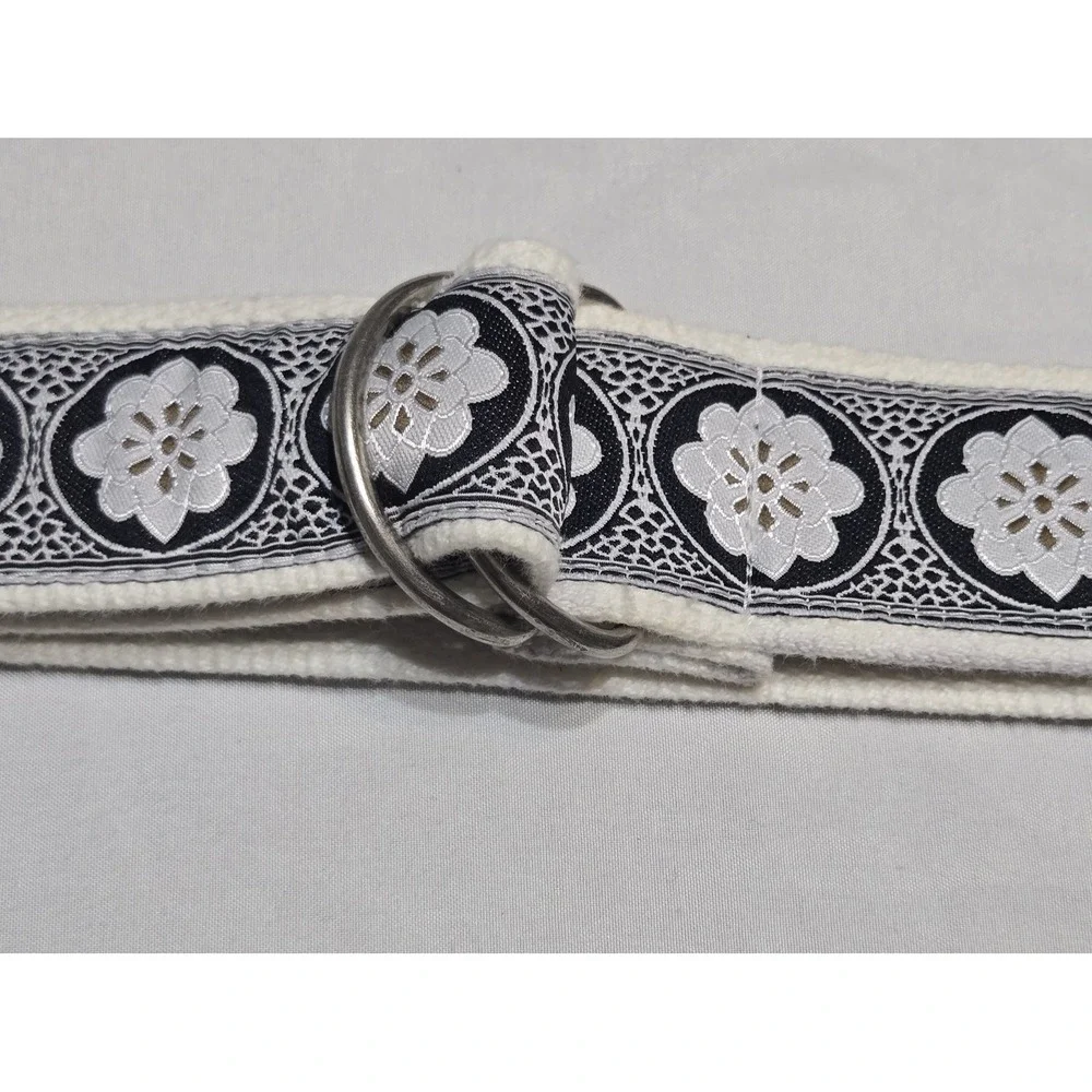 Equine Couture Womens XL Embroidered Cotton D-Ring Belt Floral Black/White Horse